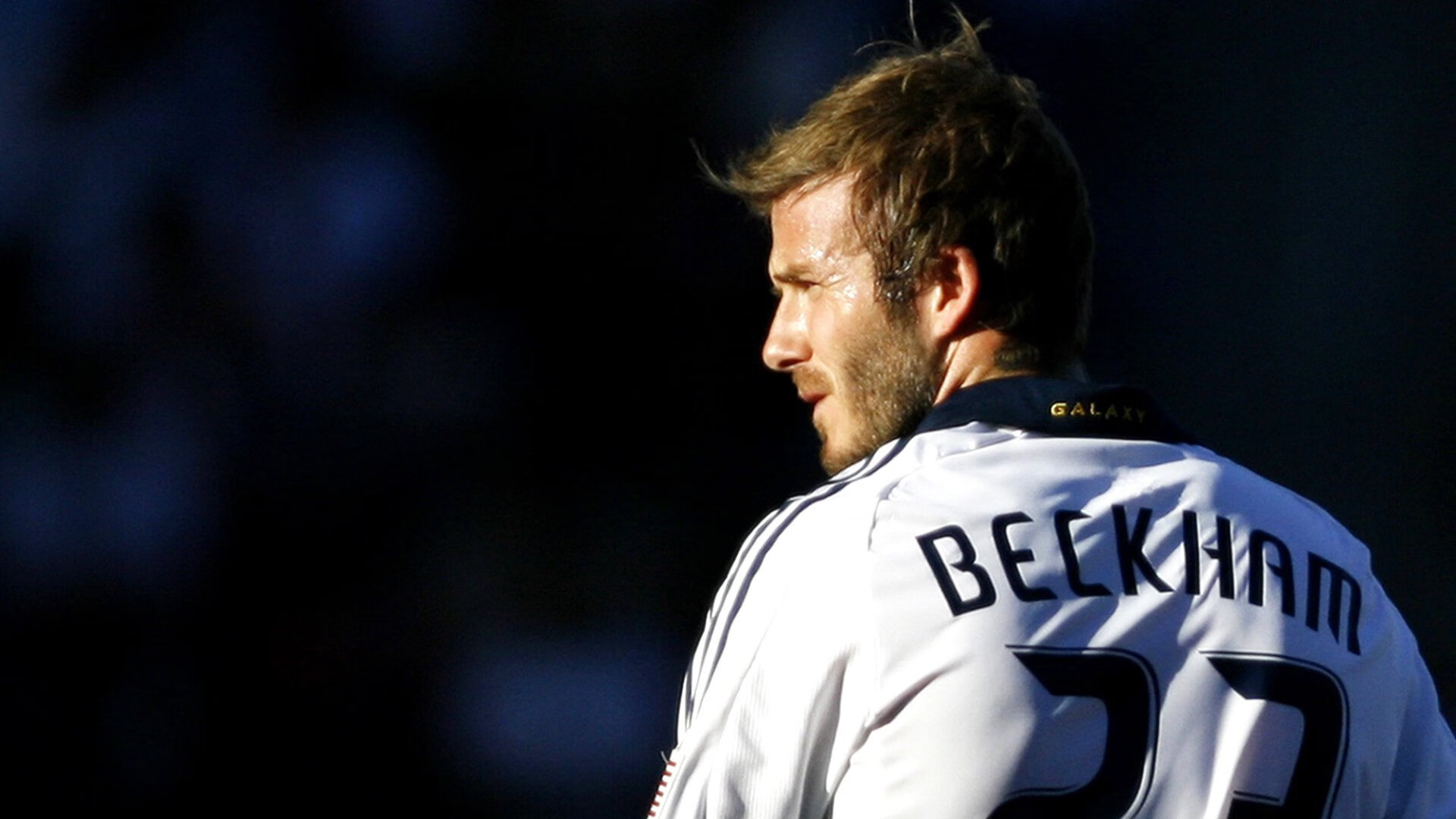 随机【比赛分析】顶尖运动员如何利用球桌优势布局，桌上球类运动