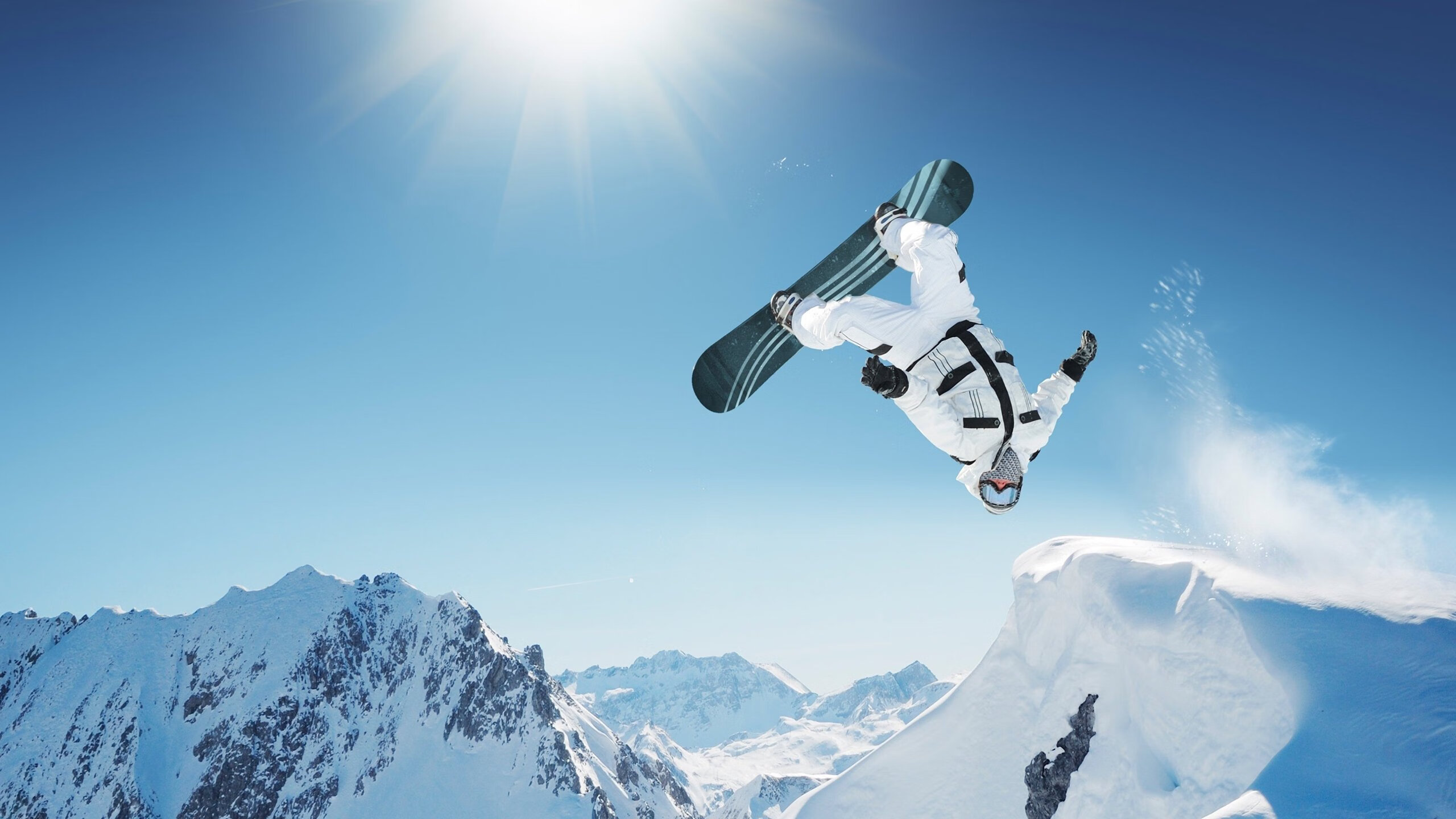 随机拜仁主场大胜，凭借进攻火力击败对手，拜仁精彩比赛